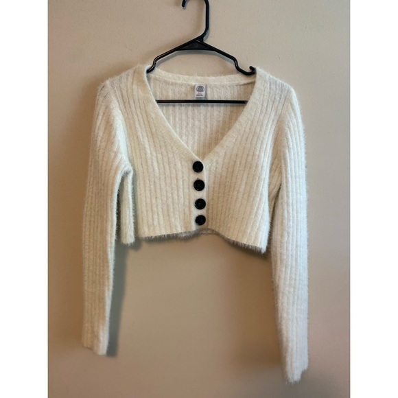 Urban Outfitters Sweaters - Urban Outfitters Poly/Acrylic Cropped Sweater